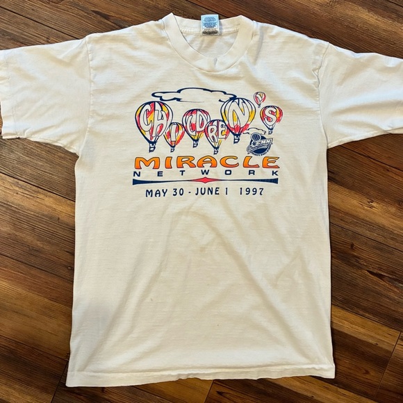 Vintage 90’s Children’s Miracle Network T-Shirt Fruit of the Loom USA L Balloon - Picture 6 of 10